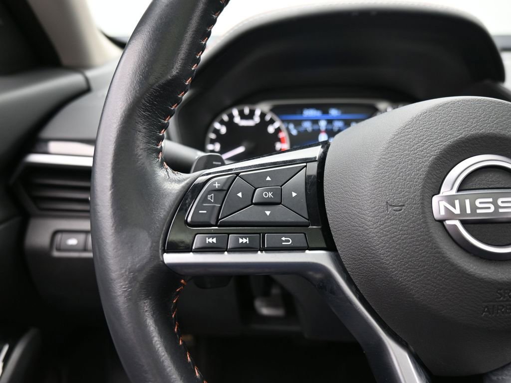 Used 2023 Nissan Altima 2.5 SR w/ SR Premium Package image 49