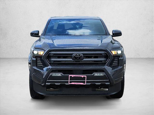 Used 2025 Toyota Tacoma SR5 AWD/4WD image 2