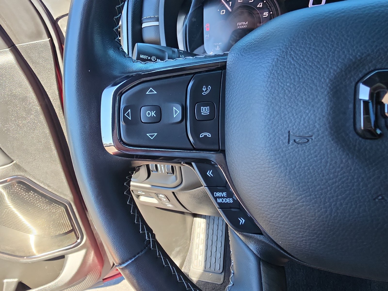 Used 2025 RAM 1500 Limited AWD/4WD image 26