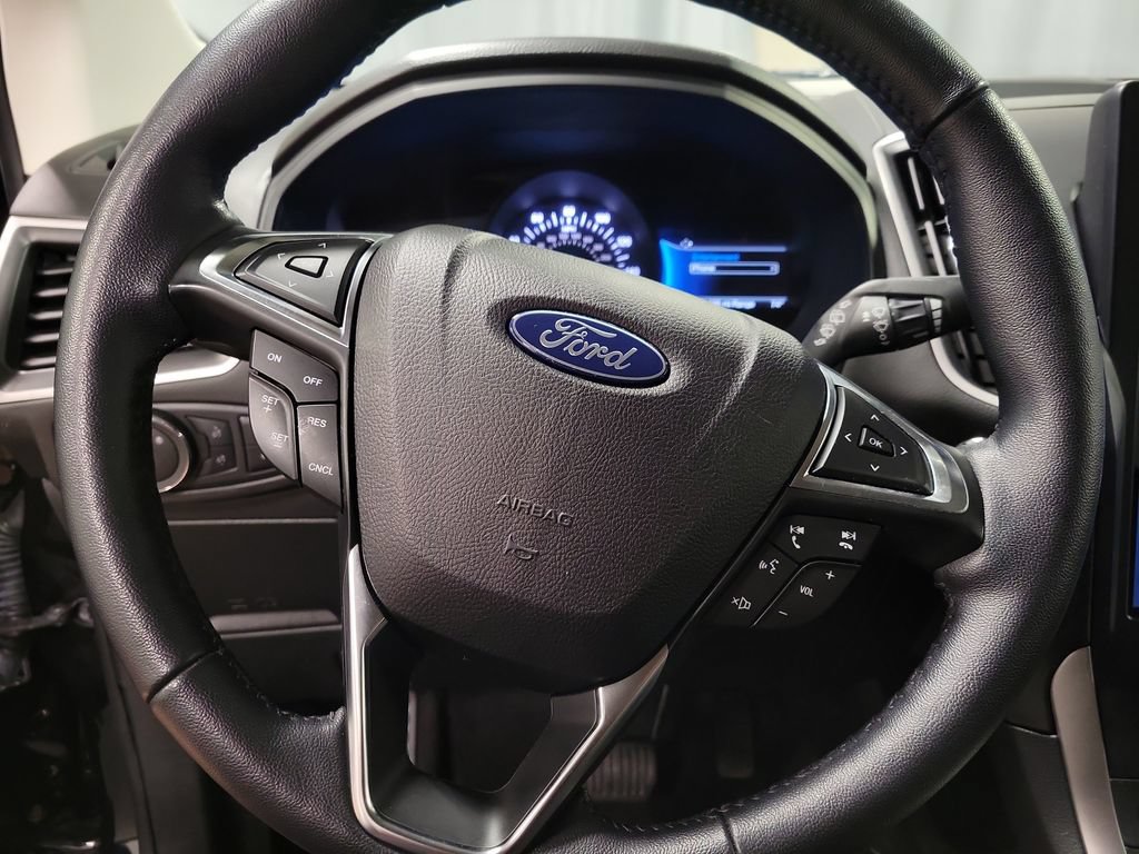 Used 2022 Ford Edge SEL w/ Convenience Package AWD/4WD image 17