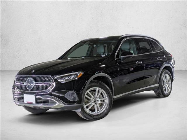 Certified 2025 Mercedes-Benz GLC 300 4MATIC image 5