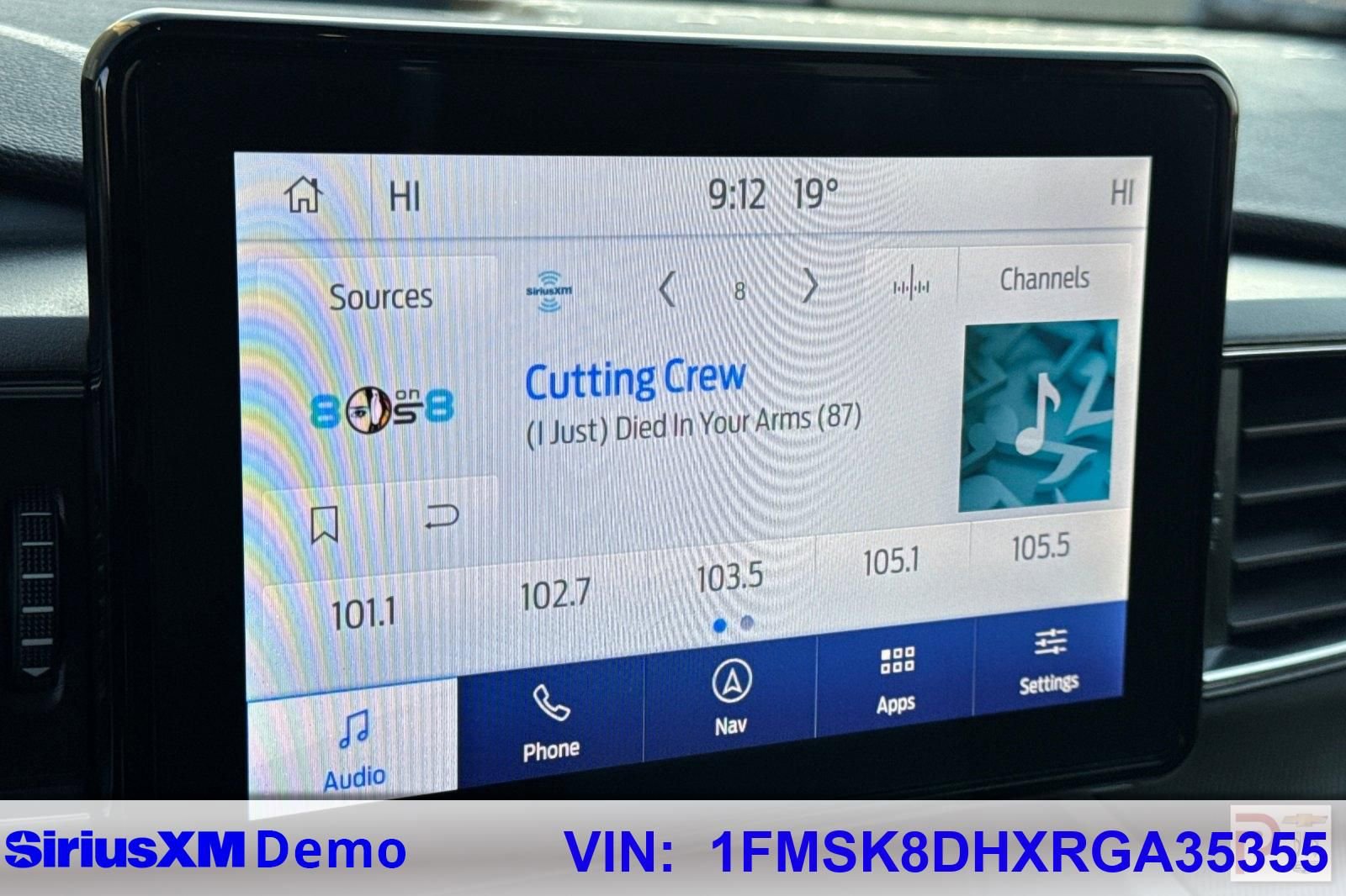 Used 2024 Ford Explorer XLT w/ Equipment Group 202A image 38