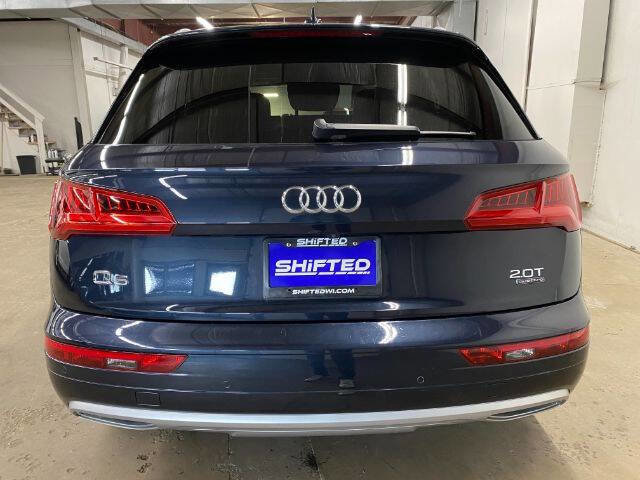 Used 2018 Audi Q5 2.0T Premium Plus w/ Premium Plus Package AWD/4WD image 4