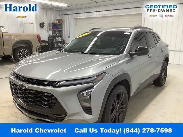 Certified 2025 Chevrolet Trax ACTIV w/ Sunroof Package image 3