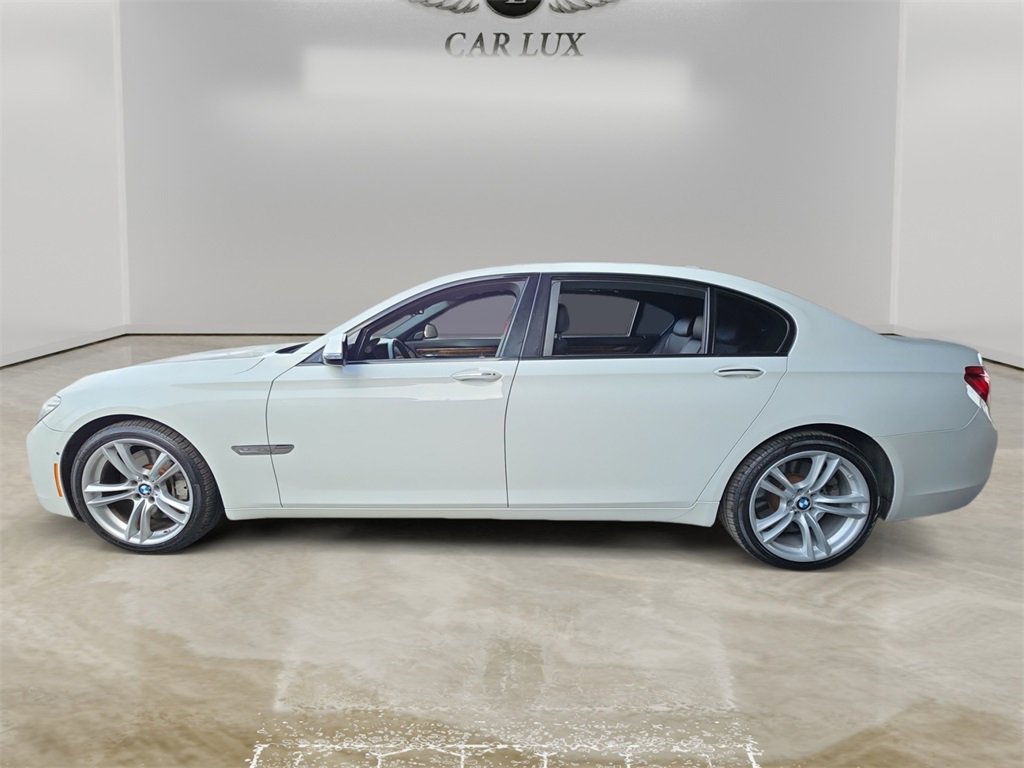 Used 2015 BMW 750Li image 2