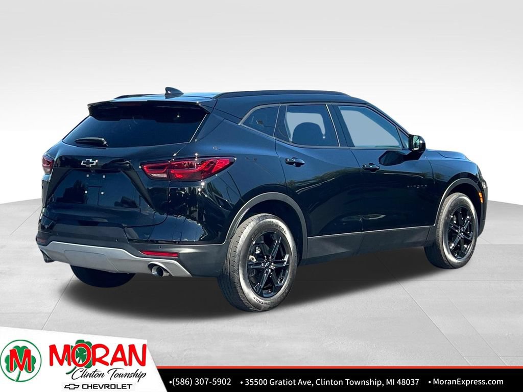 Certified 2025 Chevrolet Blazer LT w/ Midnight/Sport Edition FWD image 6