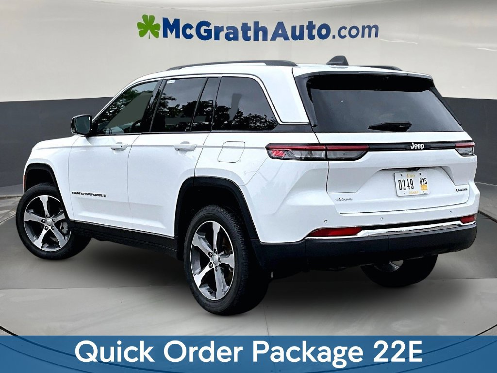 Used 2023 Jeep Grand Cherokee Limited w/ Luxury Tech Group II AWD/4WD image 5