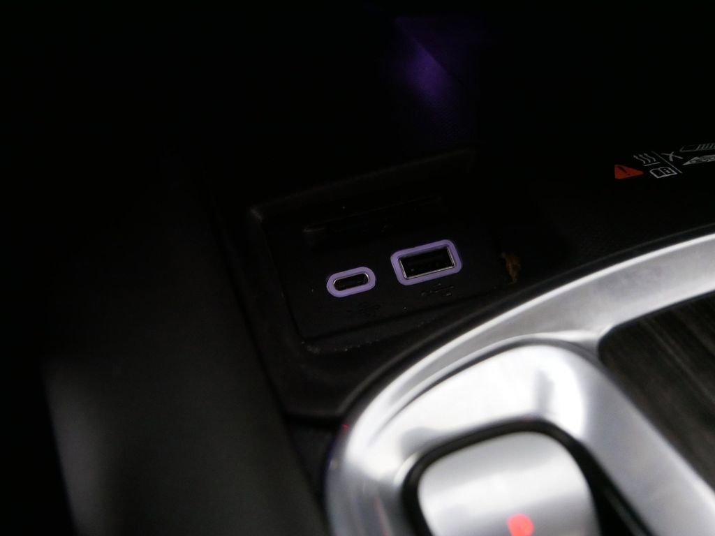 Used 2024 Buick Enclave Avenir w/ Avenir Technology Package image 29