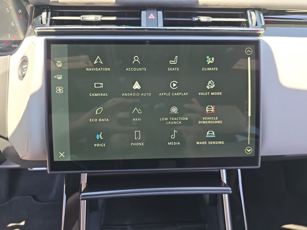New 2026 Land Rover Range Rover Velar Belgravia AWD/4WD image 21