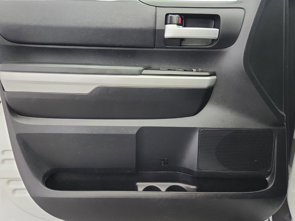 Used 2018 Toyota Tundra SR5 w/ TRD Off Road Package image 17