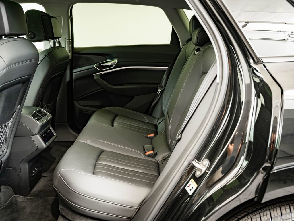 Used 2021 Audi e-tron Premium w/ Convenience Plus Package AWD/4WD image 42