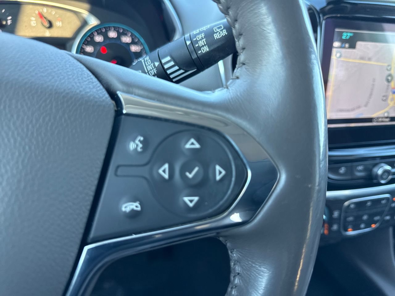 Used 2019 Chevrolet Traverse LT image 27