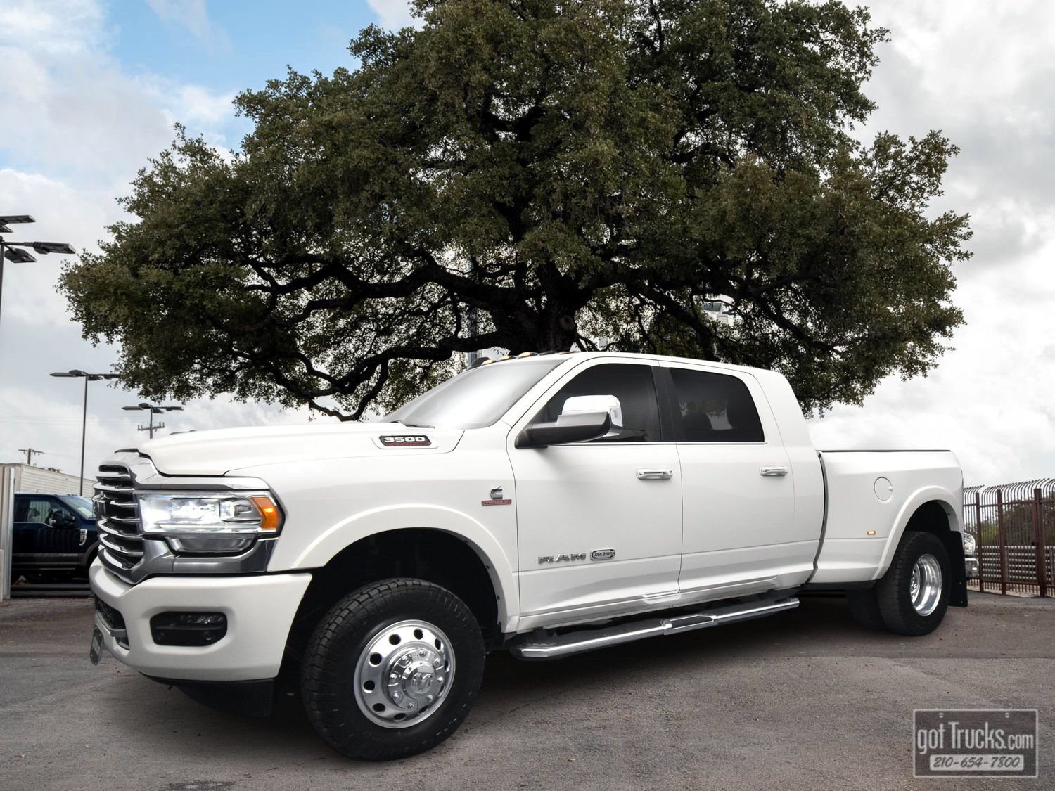 Used 2022 RAM 3500 Limited AWD/4WD image 1