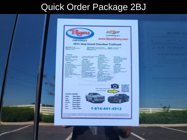 Used 2021 Jeep Grand Cherokee Trailhawk w/ Premium Lighting Group AWD/4WD image 12