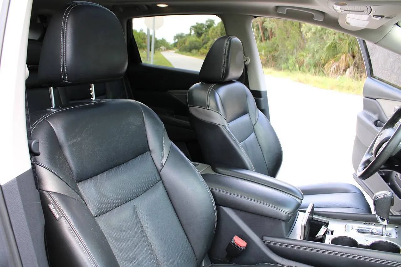 Used 2017 Nissan Murano SL w/ SL Technology Package FWD image 14