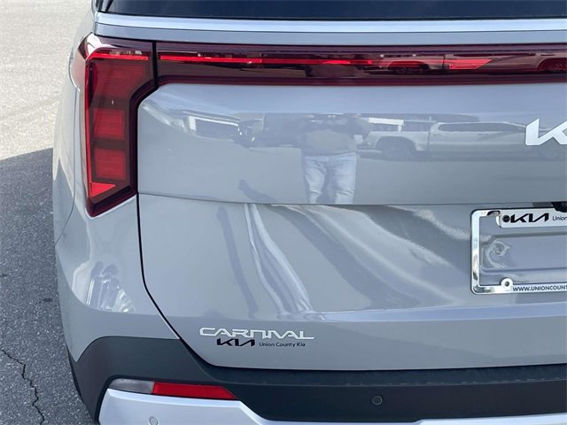 New 2026 Kia Carnival EX image 10