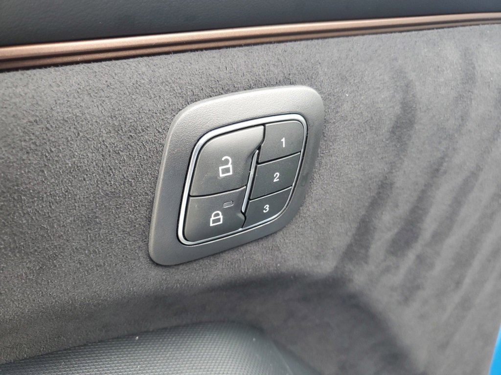 Used 2021 Ford Mustang Mach-E GT image 9