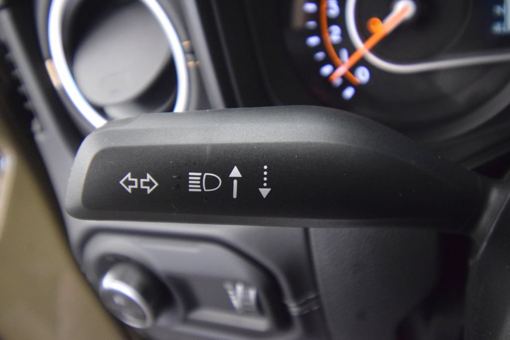 Used 2025 Jeep Gladiator Sport AWD/4WD image 41