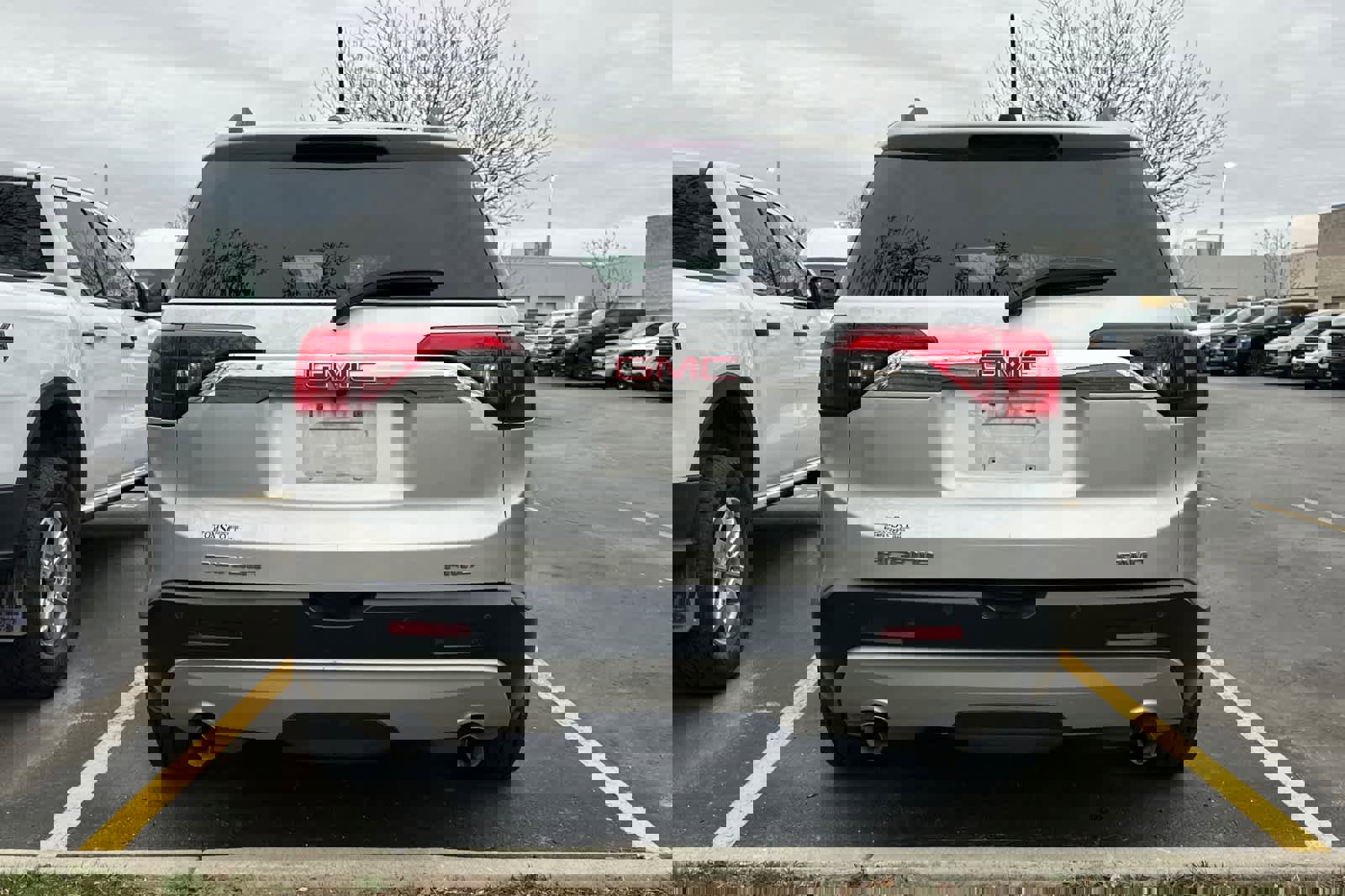 Used 2018 GMC Acadia SLT image 5