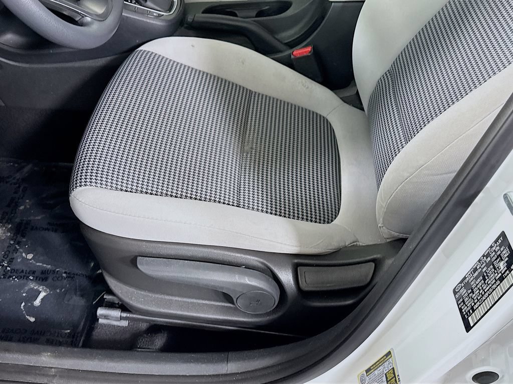 Certified 2023 Hyundai Kona SE w/ Cargo Package FWD image 23