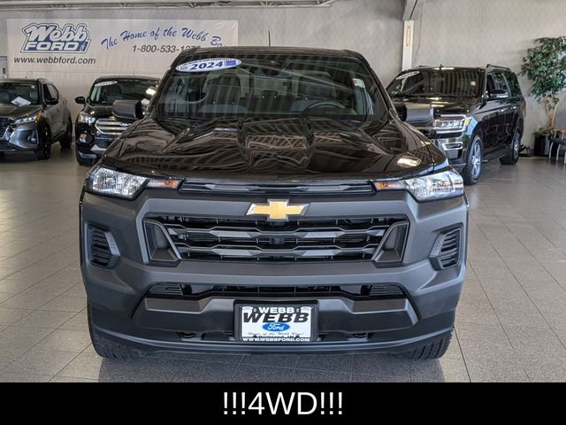 Used 2024 Chevrolet Colorado W/T w/ WT Convenience Package AWD/4WD image 3