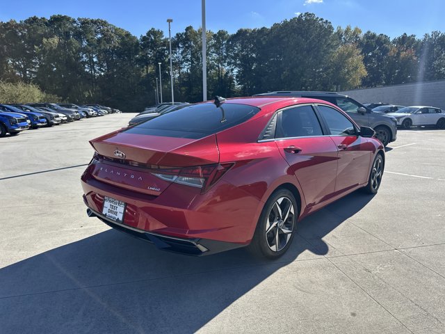 Used 2021 Hyundai Elantra Limited image 6