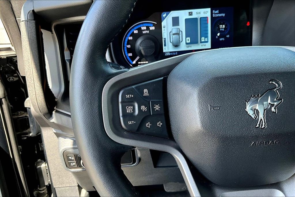 Used 2024 Ford Bronco Badlands image 13