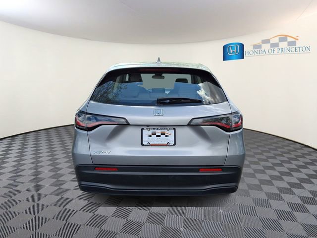 Certified 2023 Honda HR-V LX image 5