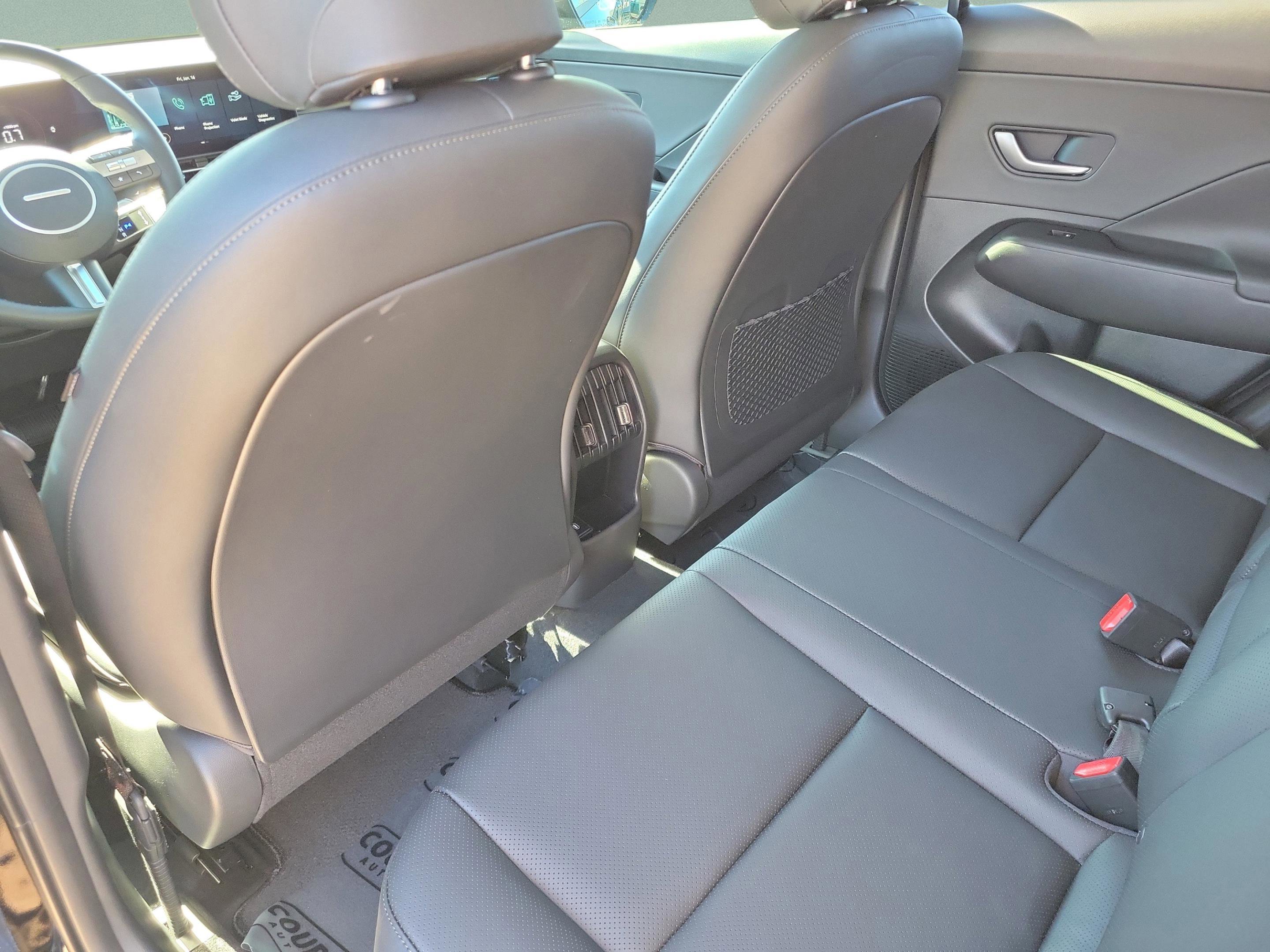 New 2026 Hyundai Kona SEL Premium image 7