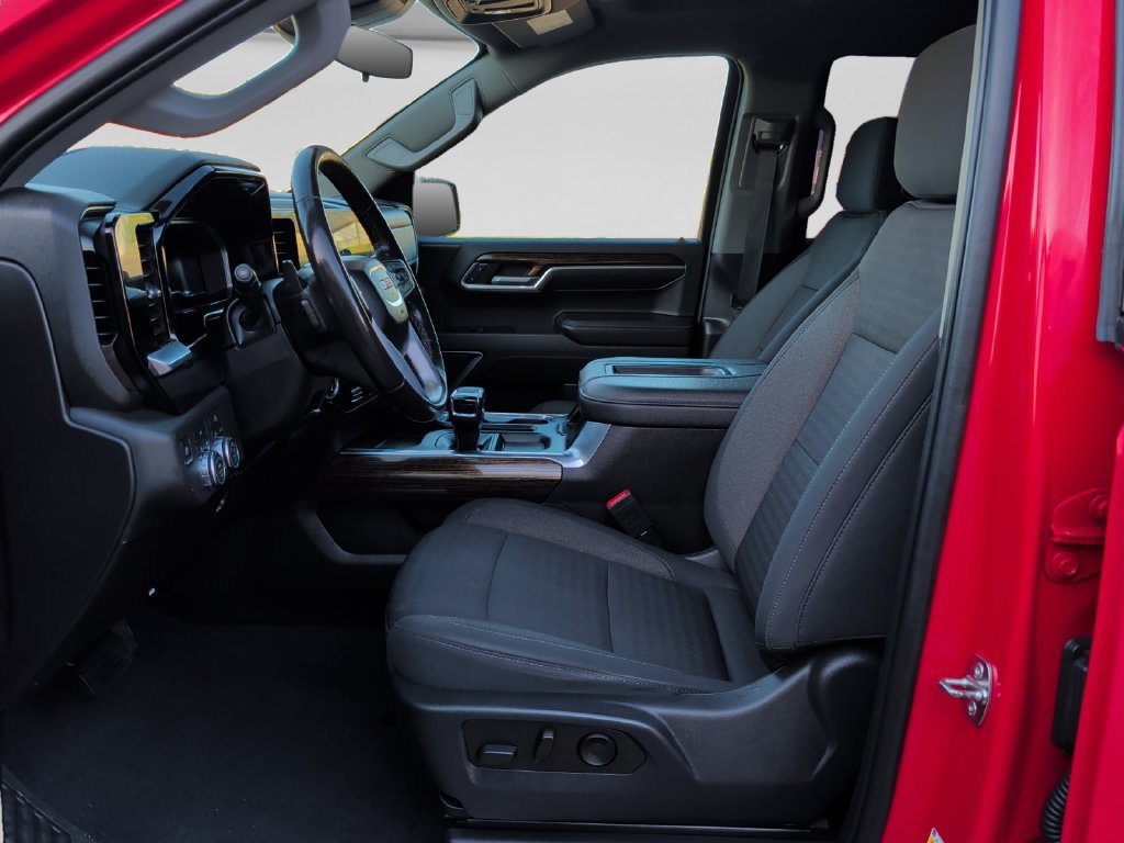 Used 2022 GMC Sierra 1500 Elevation w/ LPO, Elevation Black Package AWD/4WD image 16