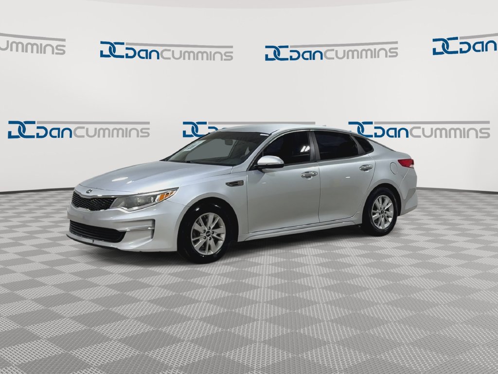 Used 2017 Kia Optima LX FWD image 4