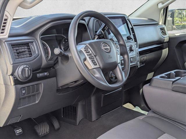 Used 2024 Nissan Titan SV AWD/4WD image 9