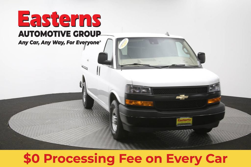 Used 2021 Chevrolet Express 3500 w/ Driver Convenience Package RWD image 47