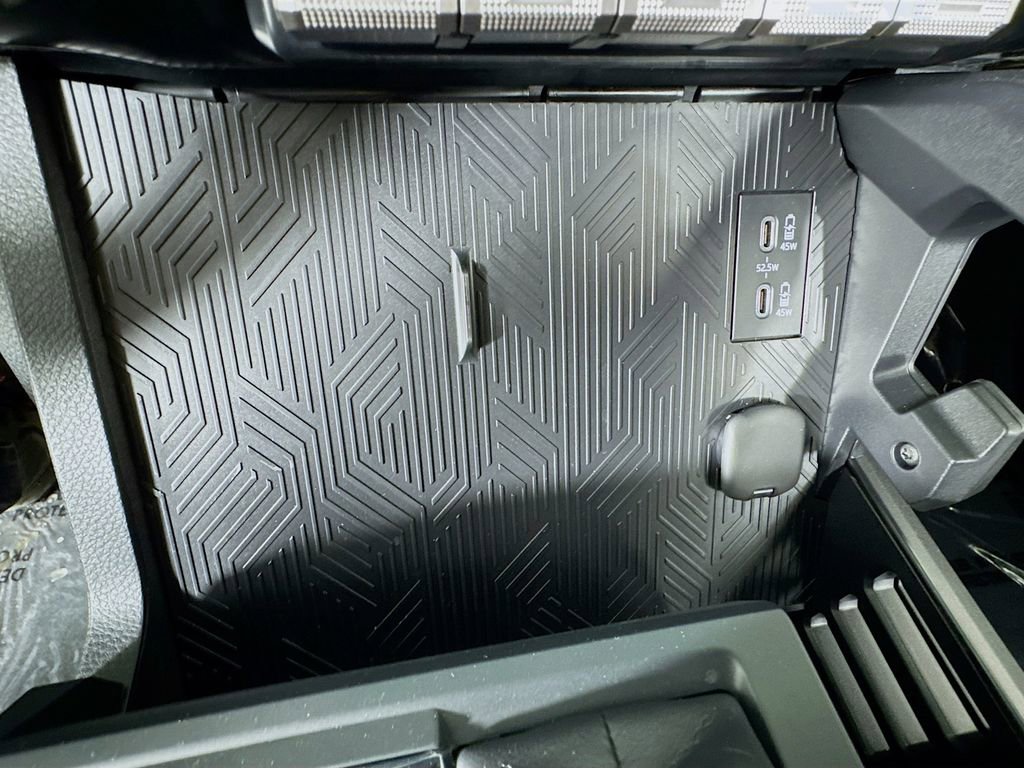 Used 2025 Toyota Tacoma TRD Off-Road image 20