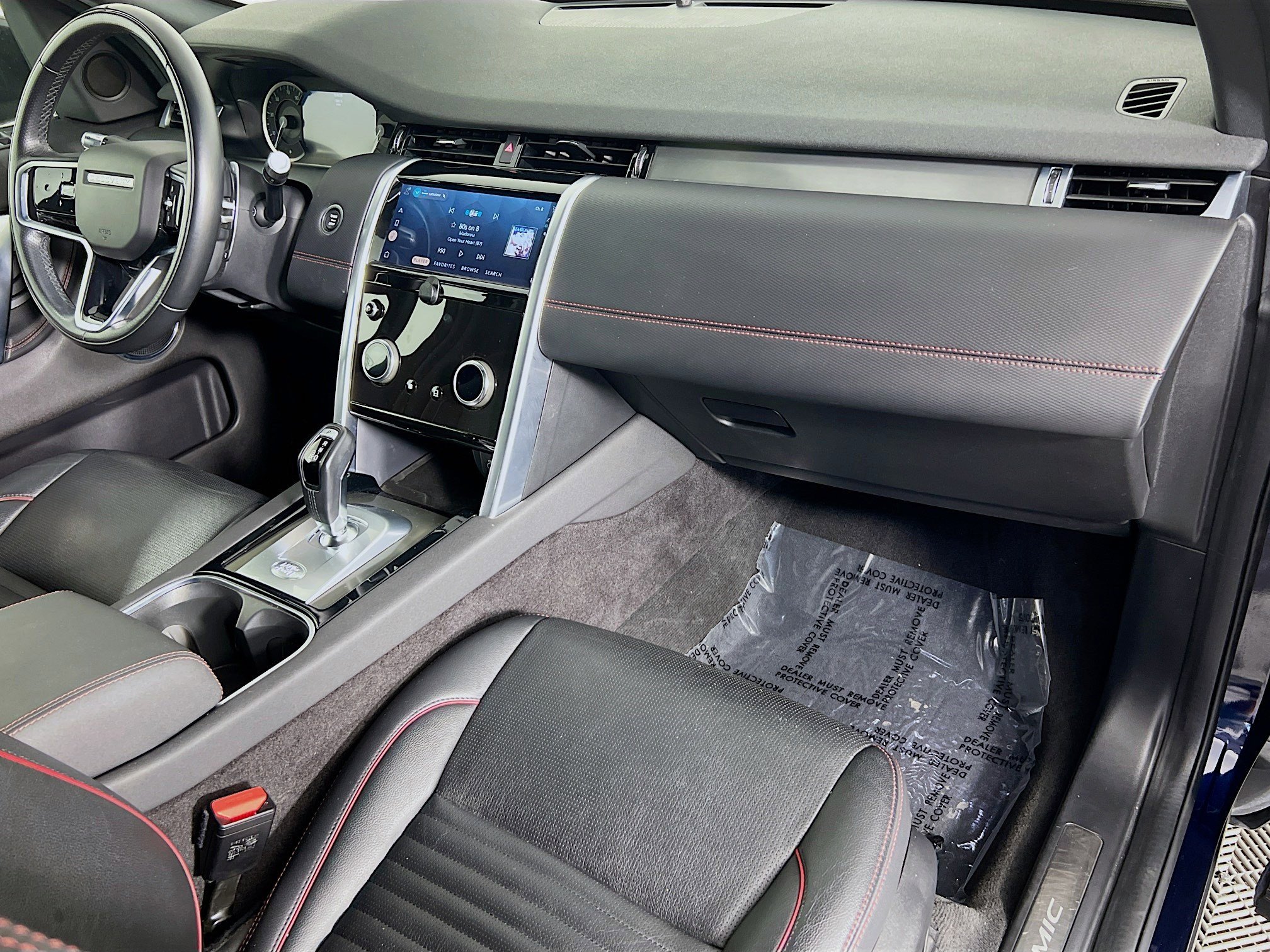 Used 2022 Land Rover Discovery Sport S R-Dynamic image 22