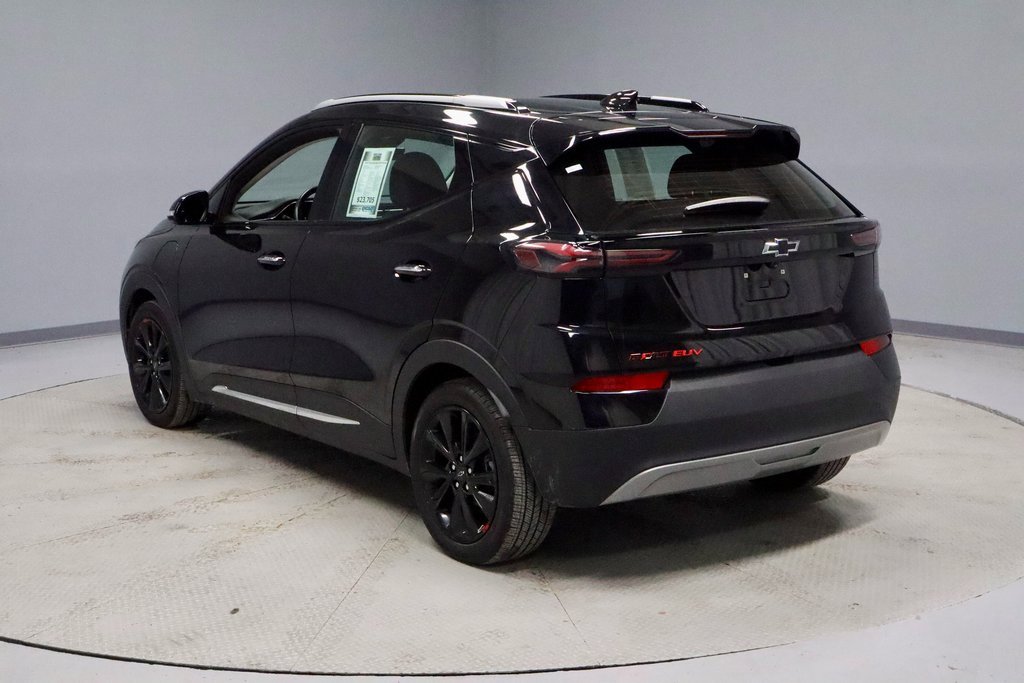 Used 2023 Chevrolet Bolt EUV Premier w/ Sun & Sound Package image 8