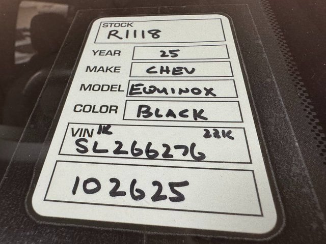 Used 2025 Chevrolet Equinox LT FWD image 26