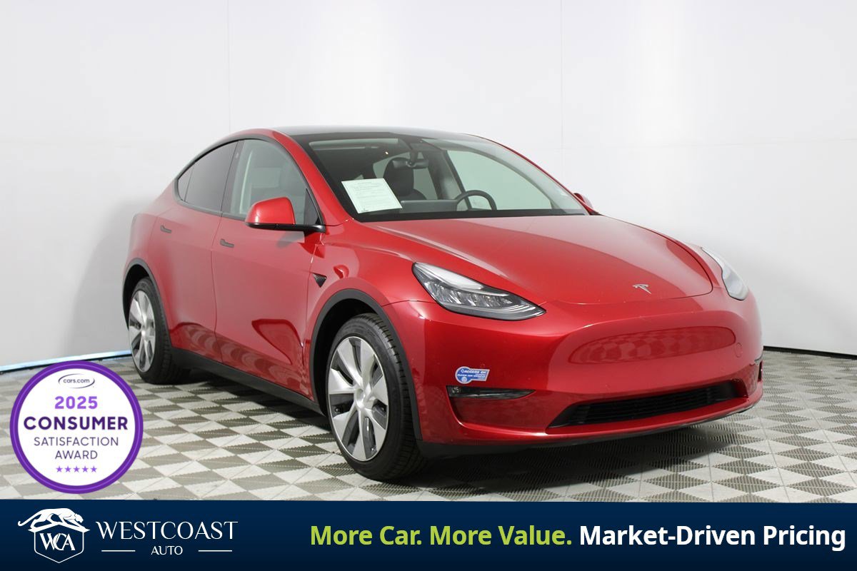 Used 2021 Tesla Model Y Long Range AWD/4WD image 1
