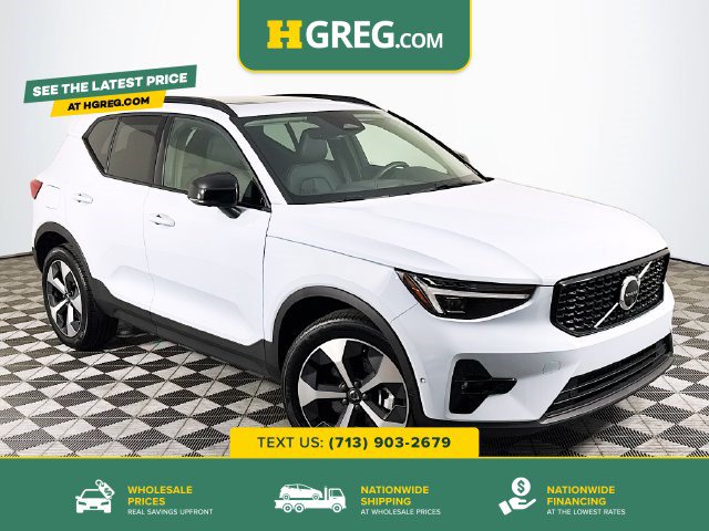 Used 2026 Volvo XC40 B5 Plus AWD/4WD image 1