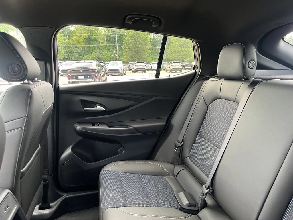Used 2026 Buick Envista Preferred FWD image 17