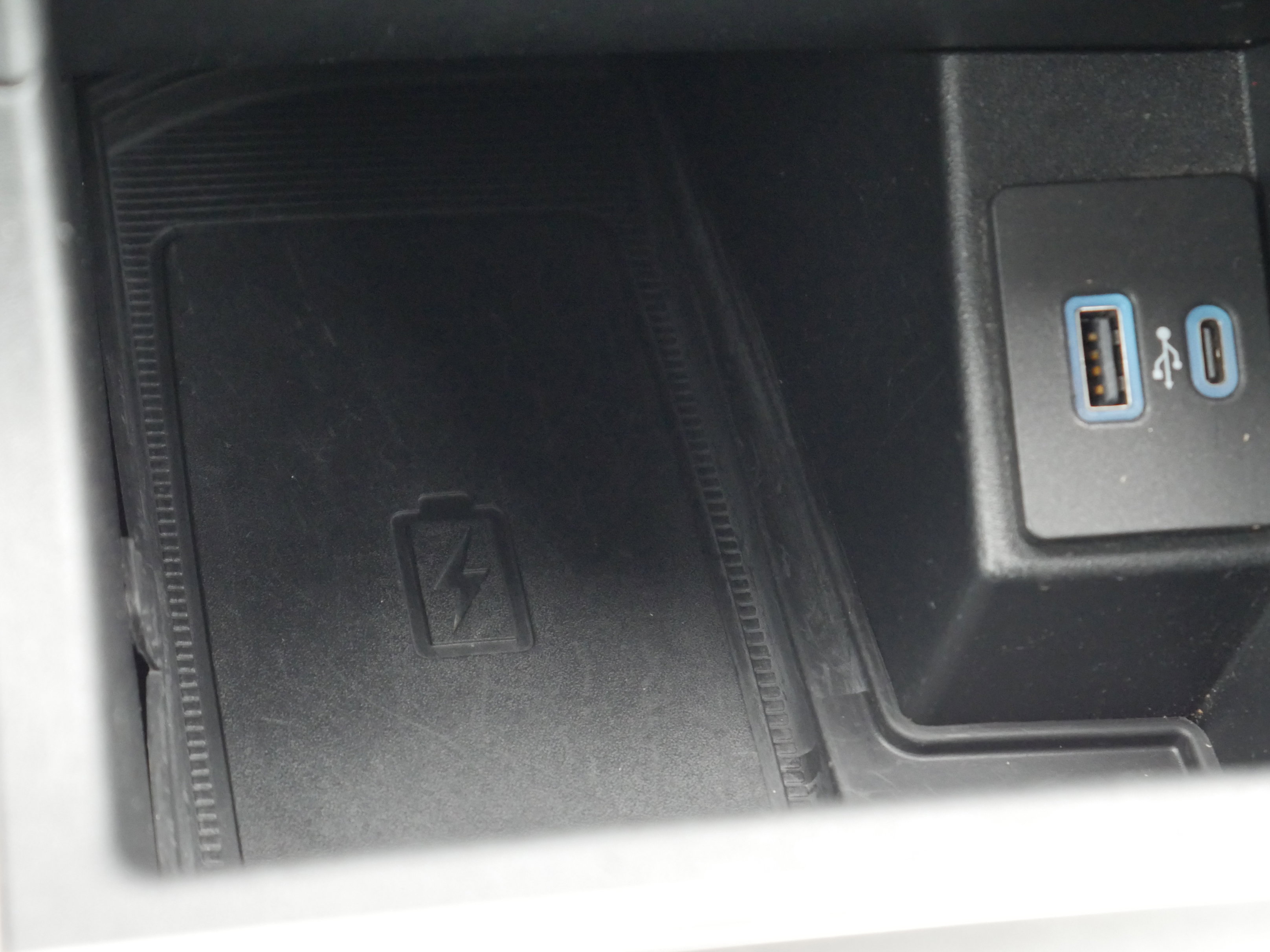 Used 2024 Ford Edge SEL w/ Convenience Package image 25