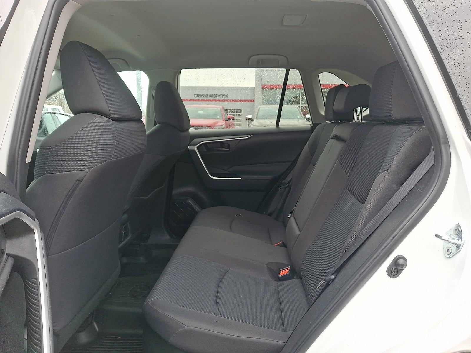 Used 2024 Toyota RAV4 LE image 10