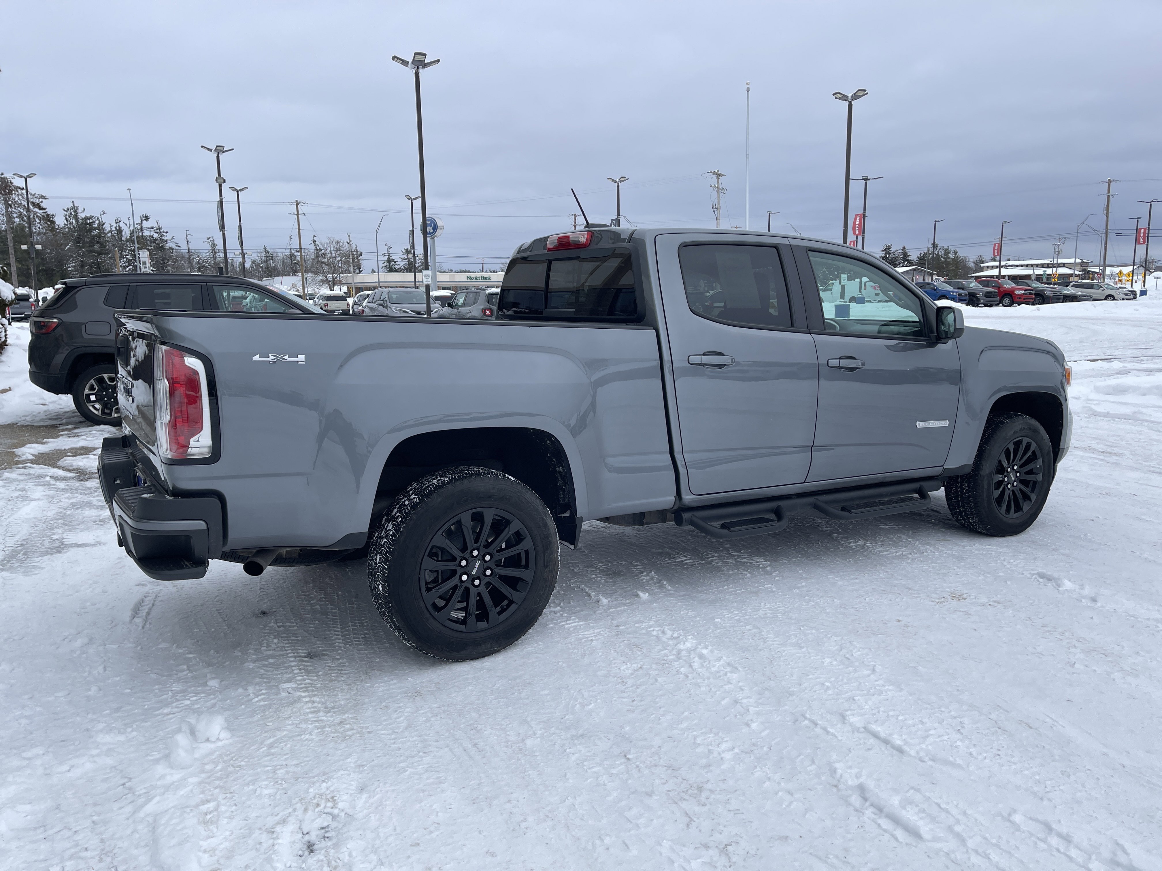 Used 2021 GMC Canyon Elevation w/ High Elevation Package image 3