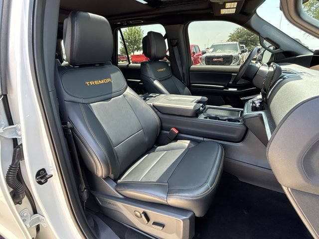 Used 2026 Ford Expedition Tremor AWD/4WD image 28