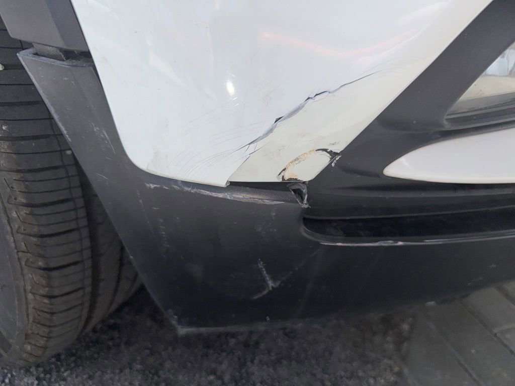 Used 2017 Buick Encore Preferred w/ Experience Buick Package image 3