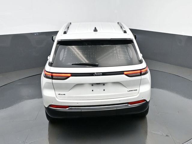 Used 2023 Jeep Grand Cherokee Limited image 28