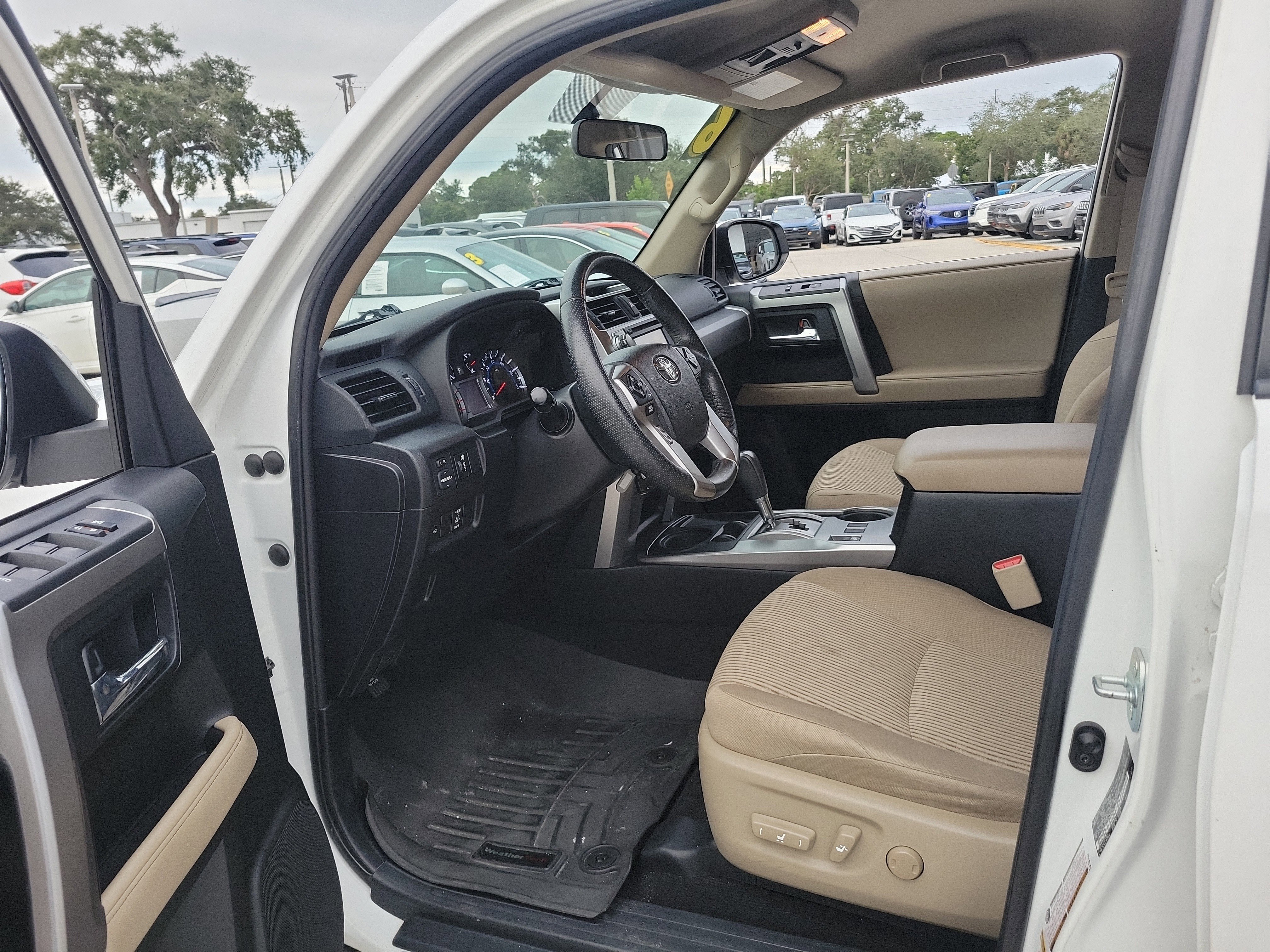 Used 2016 Toyota 4Runner SR5 image 21