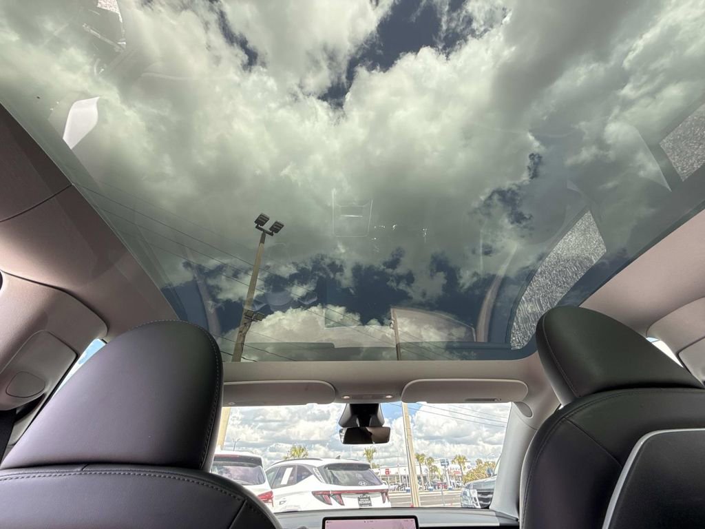 Used 2023 Tesla Model Y Long Range image 19
