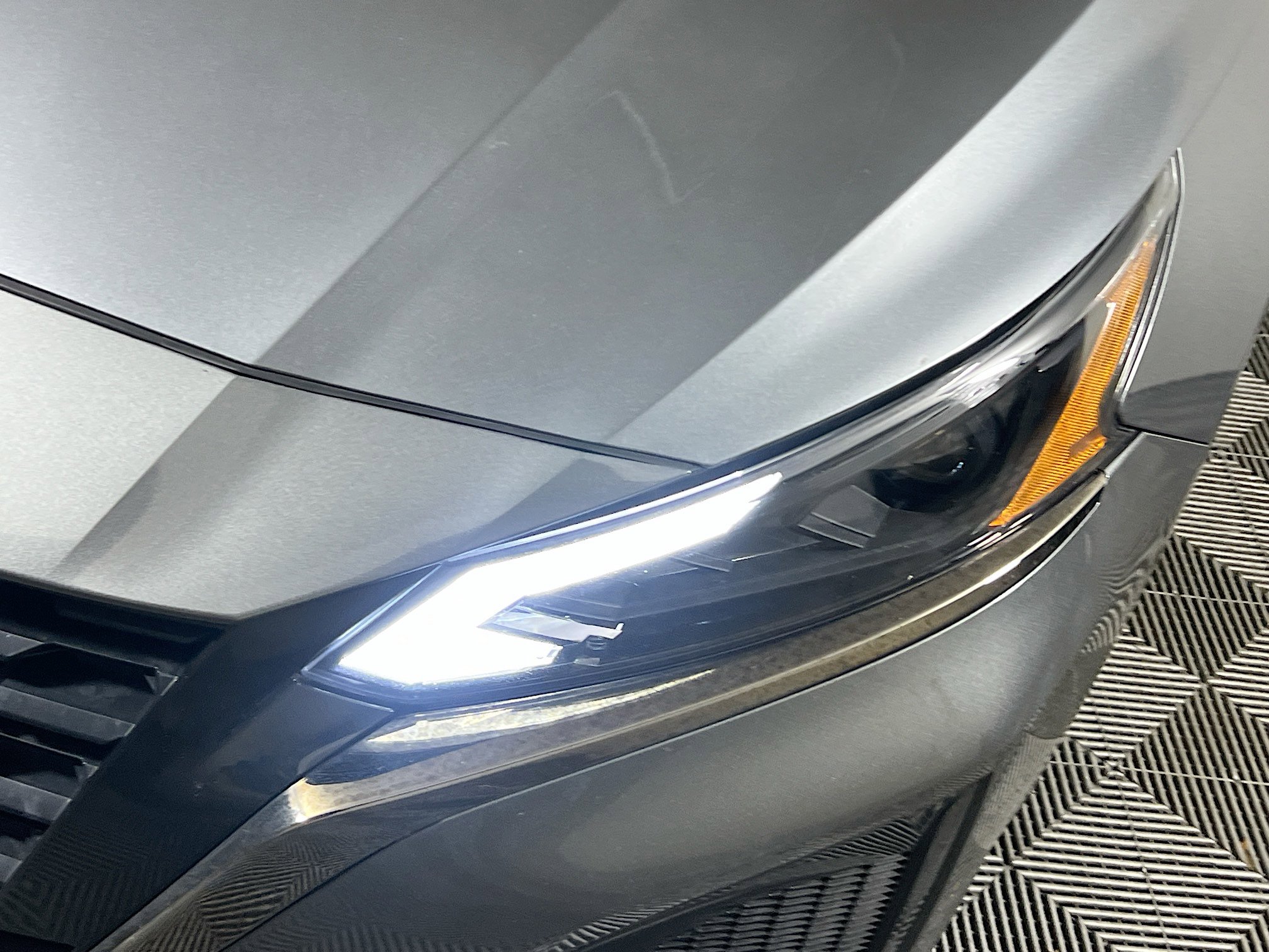 Used 2024 Nissan Altima 2.5 SR image 11