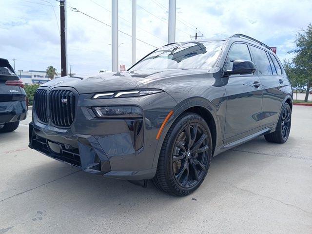 New 2026 BMW X7 M60i image 3
